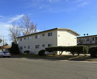 42nd Street Apartments in Sacramento, CA - Foto de edificio - Building Photo