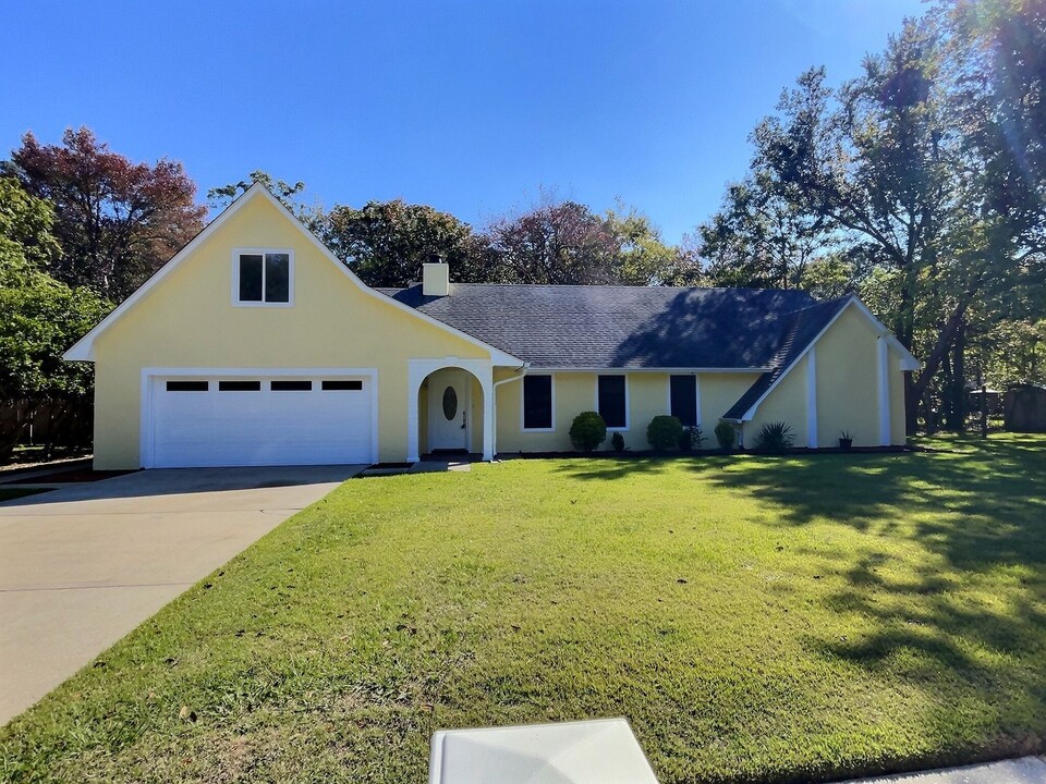118 Linnet Dr in Ocean Springs, MS - Building Photo
