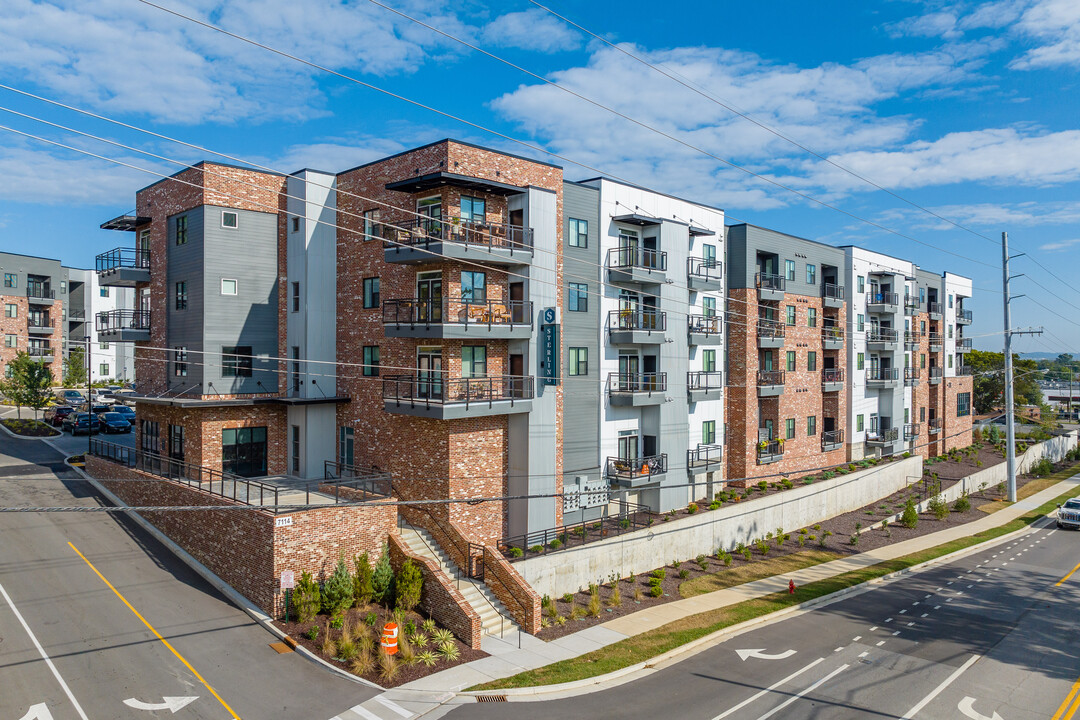 Sterling Nashville West in Nashville, TN - Foto de edificio