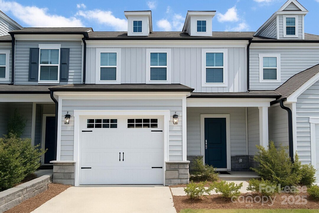 11912 Basking Dr in Charlotte, NC - Building Photo