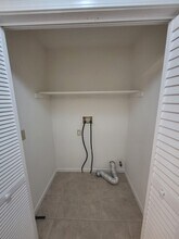 526 Harbour Way in Richmond, CA - Building Photo - Building Photo