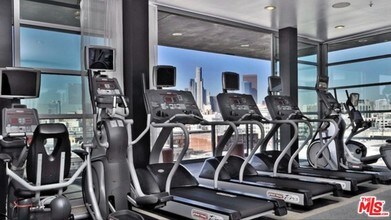 527 Molino St-Unit -120 in Los Angeles, CA - Building Photo - Building Photo