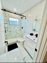 6390 Sherman St in Hollywood, FL - Building Photo - Building Photo