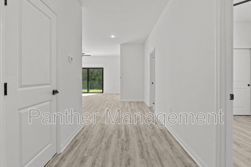 5224 Centennial Blvd in Lehigh Acres, FL - Building Photo