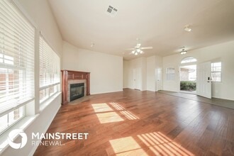 5104 SE 46th St, Unit 311 in Oklahoma City, OK - Building Photo - Building Photo