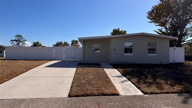 21543 Kenyon Ave in Port Charlotte, FL - Building Photo - Building Photo