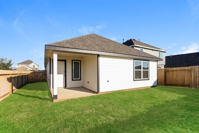 3000 Wild Indigo Trl in Brookshire, TX - Building Photo - Building Photo