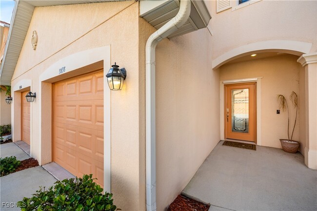 10198 Via Colomba Circle in Ft. Myers, FL - Building Photo - Building Photo