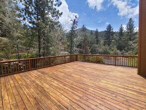 15325 Acacia Way in Pine Mountain Club, CA - Foto de edificio - Building Photo