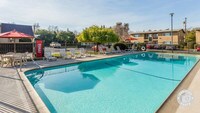 Building Photo - The Sinclair Apartments in Sacramento, California