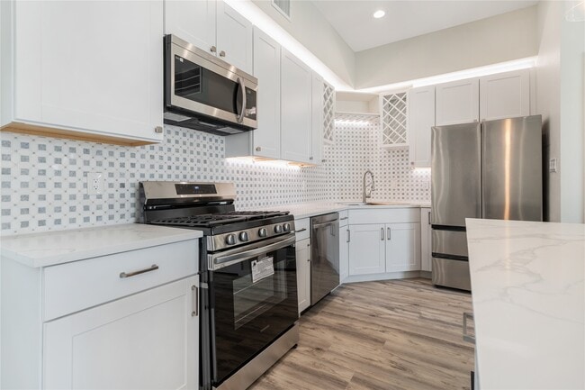 property at 4643 Galesburg St