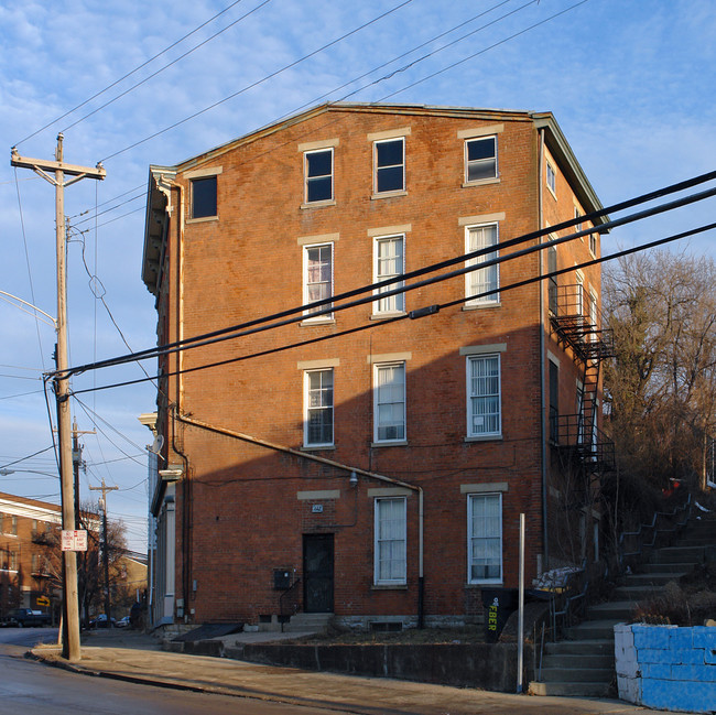 642 W McMicken Ave in Cincinnati, OH - Building Photo - Building Photo