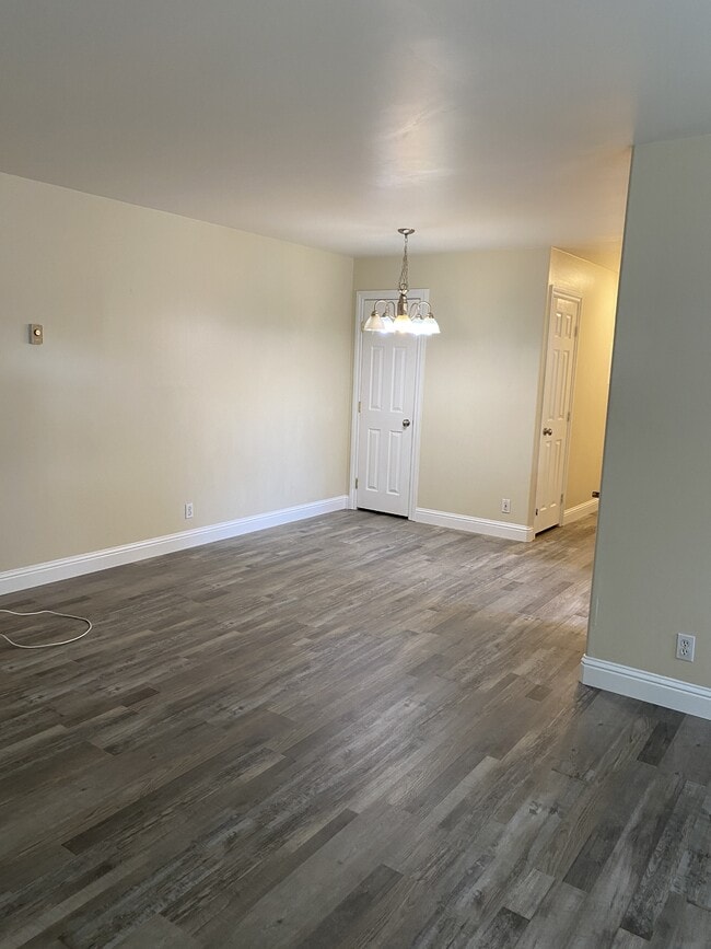 2607 Anchor Ave in Port Hueneme, CA - Building Photo - Building Photo