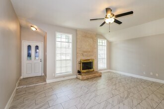 15422 Pebble Lake Dr in Houston, TX - Building Photo - Building Photo