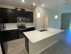 9360 Tecumseh Dr in Alafaya, FL - Building Photo - Building Photo
