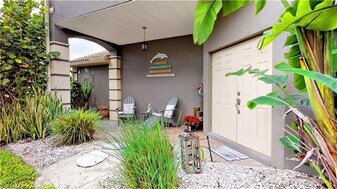 8995 Spring Mountain Way in Ft. Myers, FL - Building Photo