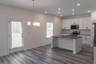 3362 Skyland Dr in Loganville, GA - Building Photo - Building Photo