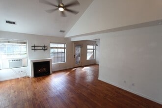 2548 S Gravel Ln in Flagstaff, AZ - Building Photo - Building Photo