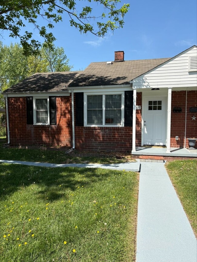 property at 2117 Sherwood Rd