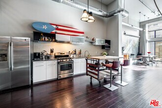 4115 Glencoe Ave in Marina Del Rey, CA - Building Photo - Building Photo