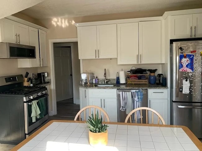 66 John St, Unit Multiple