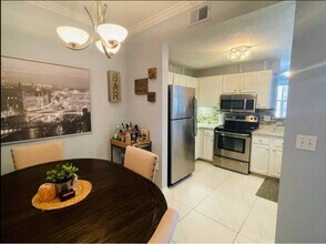 501 Knights Run Ave in Tampa, FL - Building Photo - Building Photo