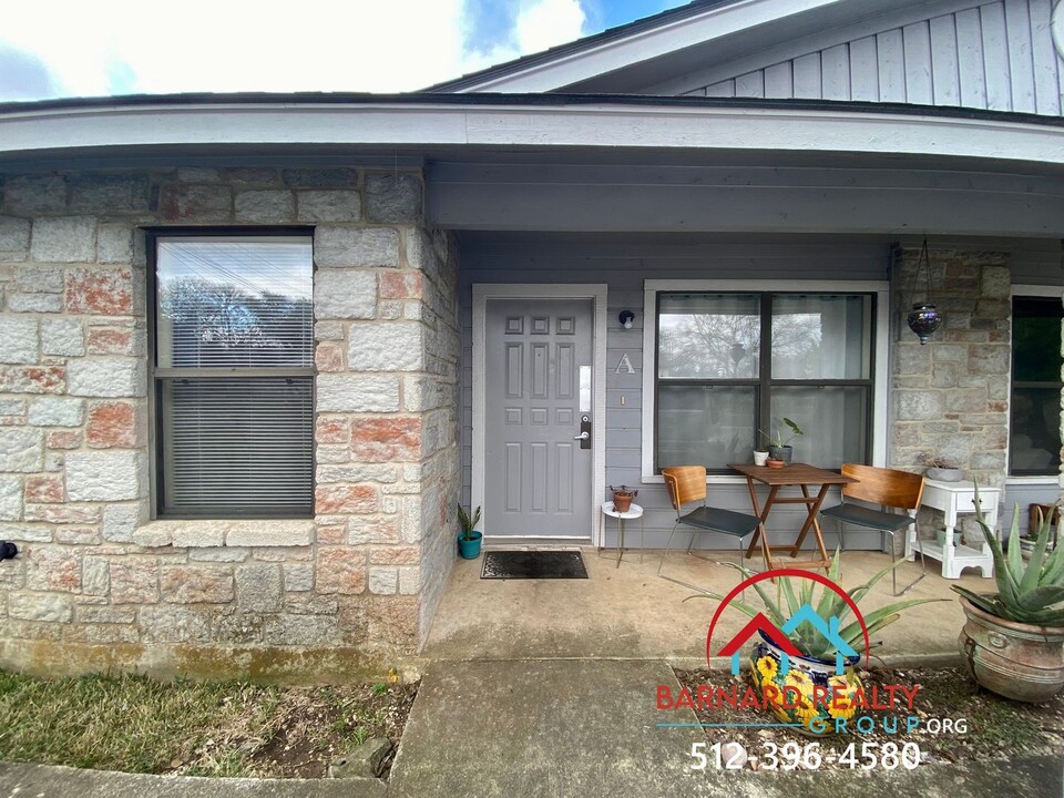 1311 Baylor Ave in San Marcos, TX - Building Photo