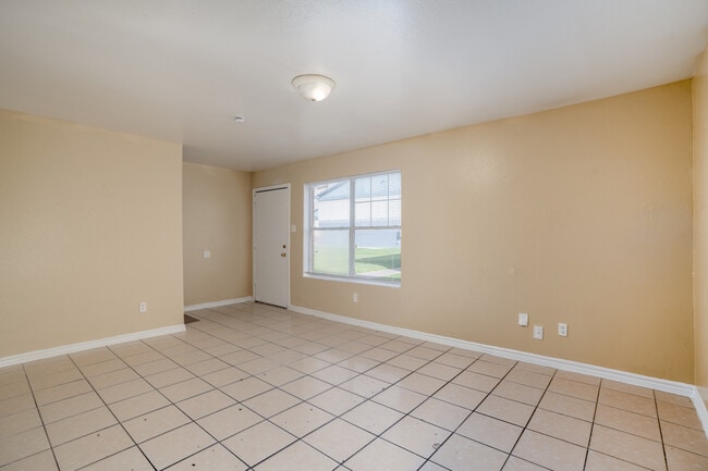 Raghu Apartments In Spring Branch