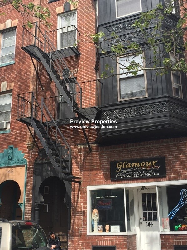 144 Chelsea St in Boston, MA - Building Photo - Building Photo