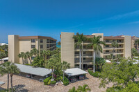 Island Reef in Sarasota, FL - Foto de edificio - Building Photo