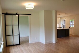 6335 Monticello Ave in Dallas, TX - Building Photo - Building Photo