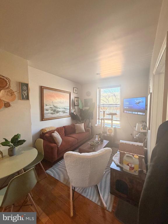 1710 W Girard Ave in Philadelphia, PA - Building Photo - Building Photo