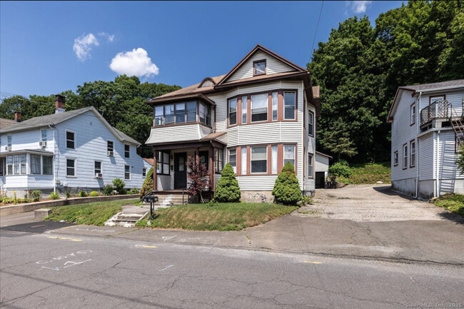 118-120 New Haven Ave in Derby, CT - Building Photo - Building Photo
