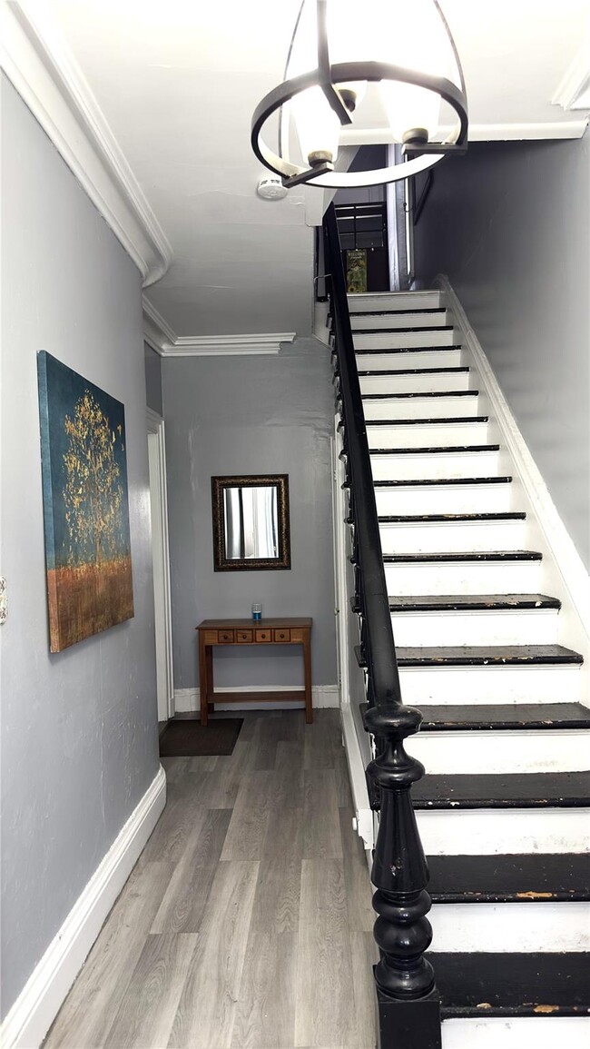 30 N Clover St in Poughkeepsie, NY - Building Photo - Building Photo
