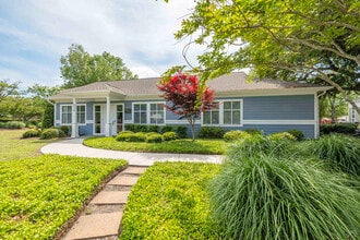 Village Green Apartment Homes in Wilmington, NC - Building Photo - Building Photo