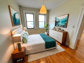 19 Washington St S, Unit 304 in Malden, MA - Building Photo - Building Photo