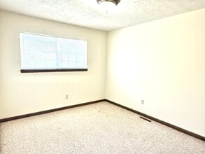 3812 Memorial Blvd in Kingsport, TN - Building Photo - Building Photo