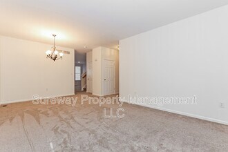 162 Chancellor Dr in Deptford, NJ - Foto de edificio - Building Photo