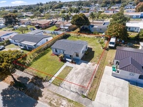 15900 NW 18th Ave in Opa Locka, FL - Building Photo - Building Photo