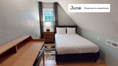 Private bedroom in 7 bed/2.5 bath Home in Boston, MA - Building Photo - Building Photo