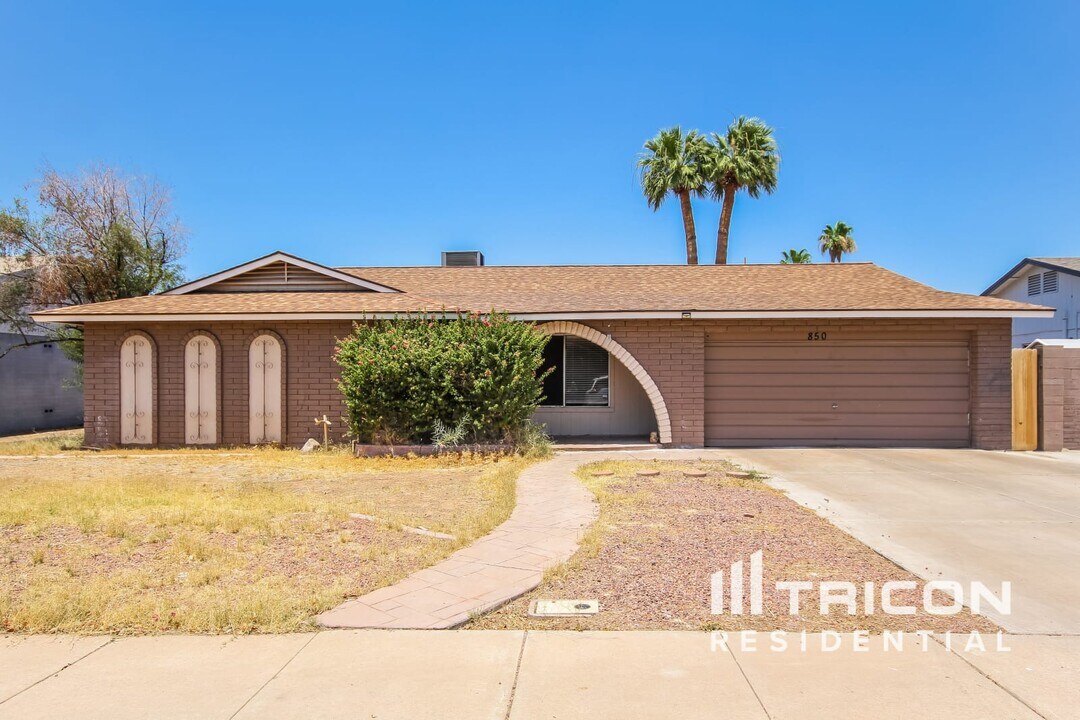 850 W Lobo Ave in Mesa, AZ - Building Photo