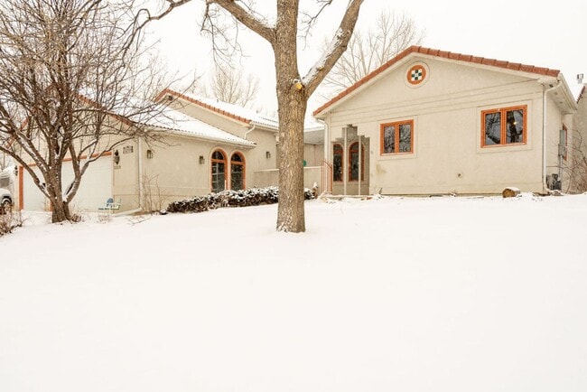 Beautiful and spacious 5 bedroom home located near Long Pond Reservoir in NE Fort Collins