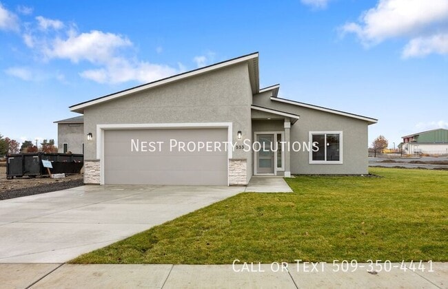 property at 533 S Dorsing St