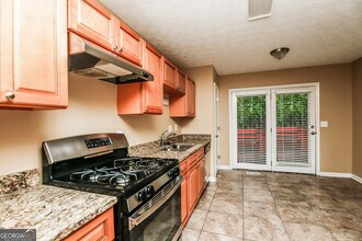 5561 Deerfield Pl in Kennesaw, GA - Building Photo - Building Photo