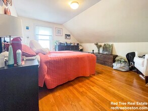 28A Cherry St, Unit 2 in Somerville, MA - Building Photo - Building Photo