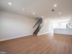 2705 MAYA Ln in Philadelphia, PA - Building Photo - Building Photo