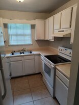 3395 Green Briar Cir in Gulf Breeze, FL - Building Photo