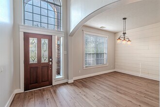 17818 Serene Shore Dr in Cypress, TX - Building Photo - Building Photo