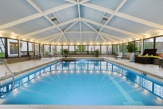 400 E Ohio St in Chicago, IL - Building Photo - Building Photo