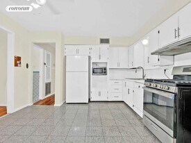 175-32 Devonshire Rd in Queens, NY - Building Photo